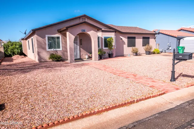 $243,000 | 107 Arrowhead Drive, Huachuca City, AZ 85616