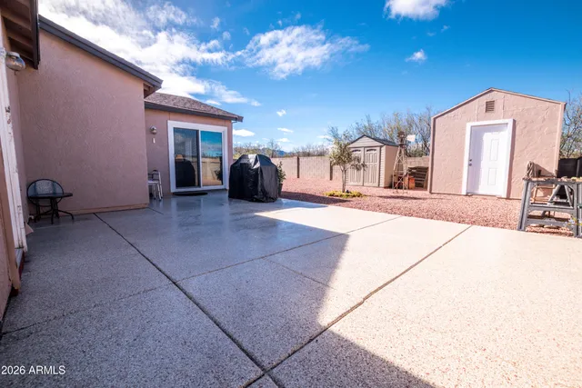 $243,000 | 107 Arrowhead Drive, Huachuca City, AZ 85616