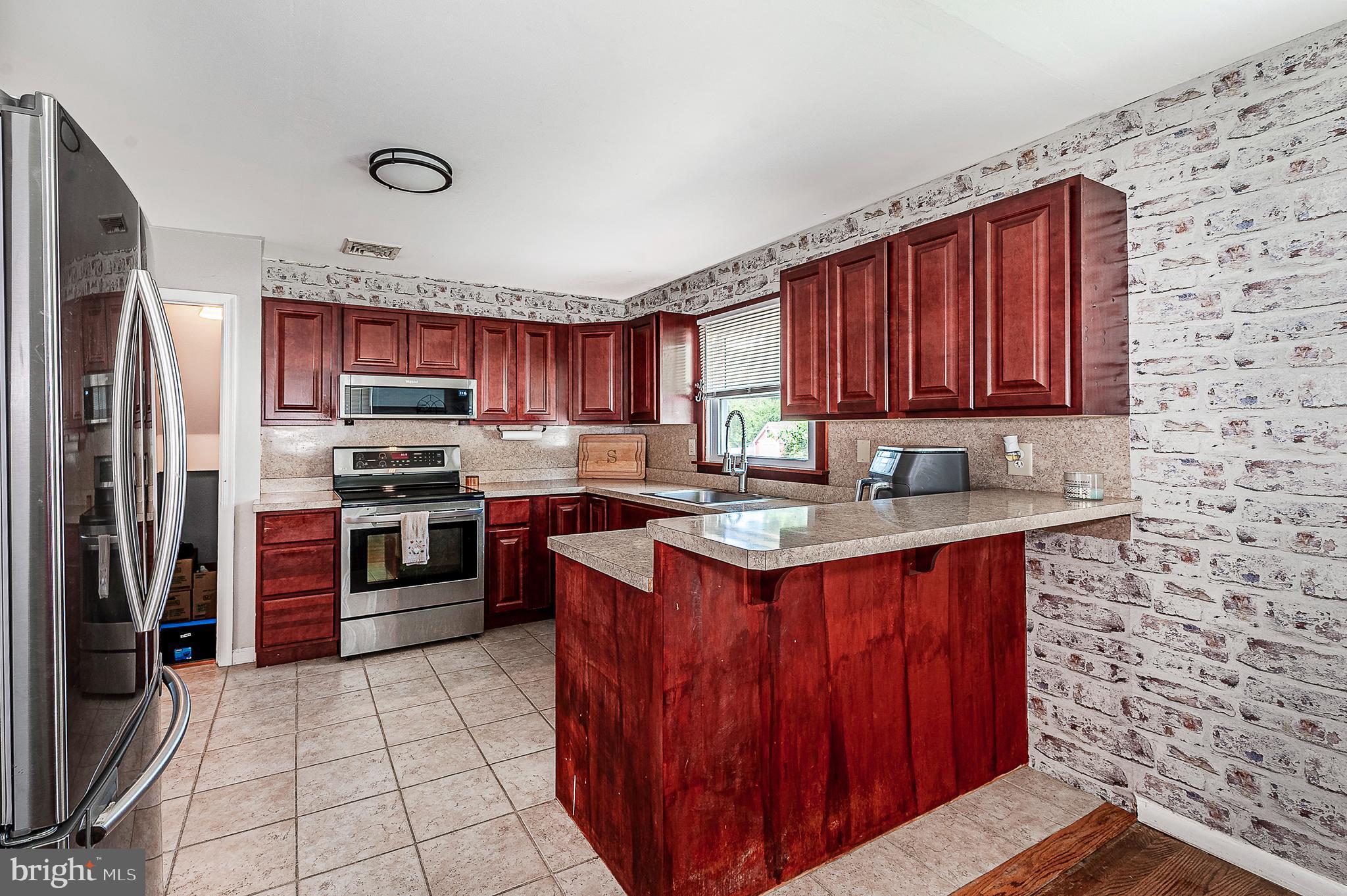 14 Evergreen Road Stratford, NJ 08084 - Photo 8 of 23 Kitchen