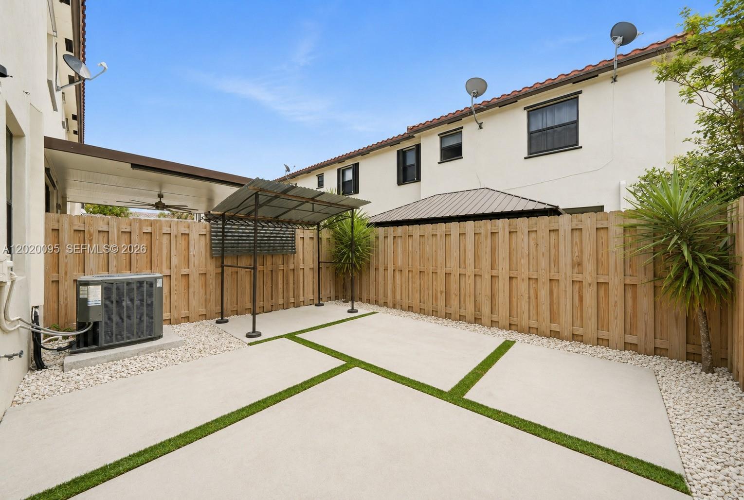 11428 Southwest 252nd Street, Unit 11428 Homestead, FL 33032 - Photo 4 of 28