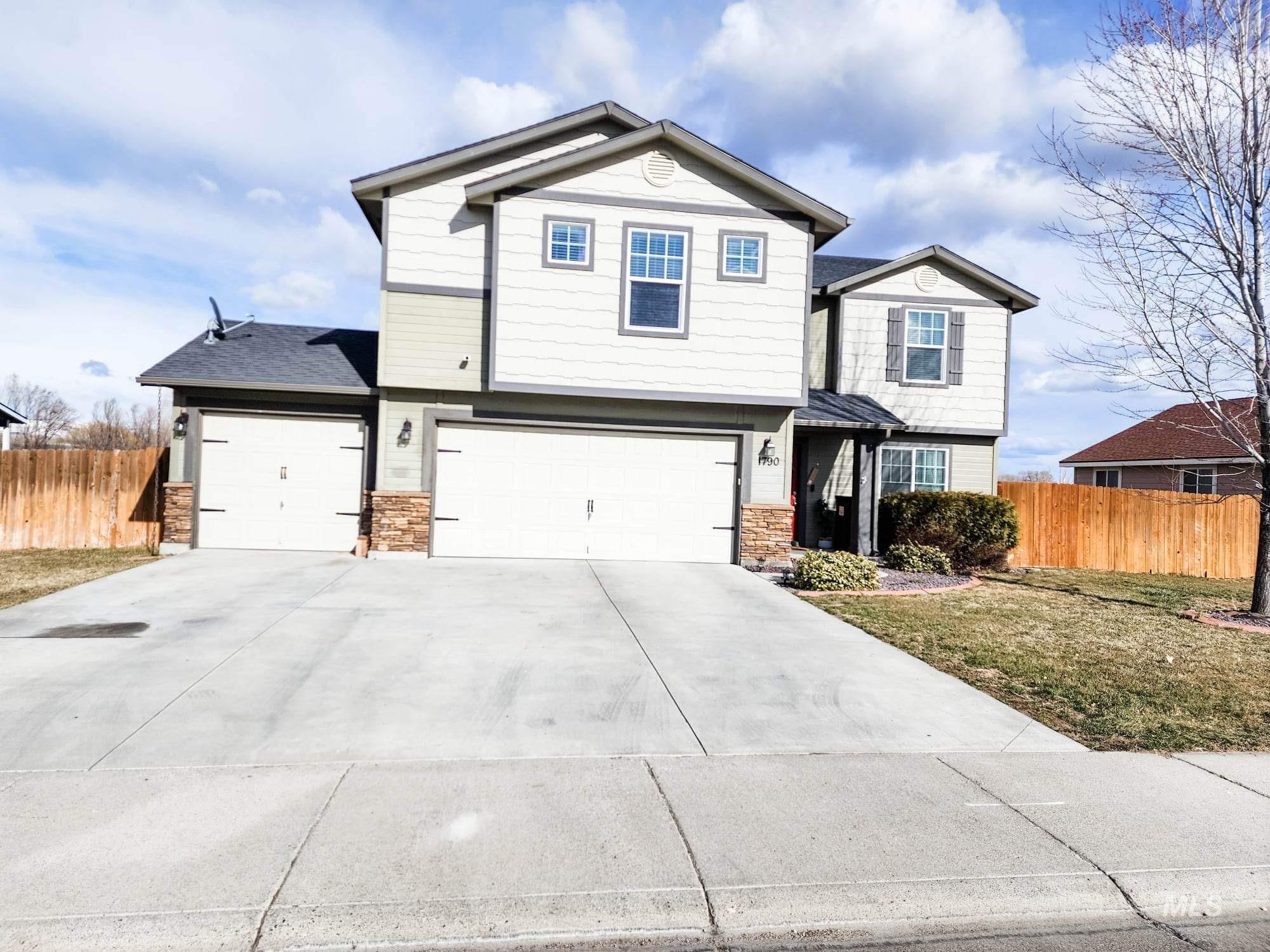 Zillow Mountain Home Idaho