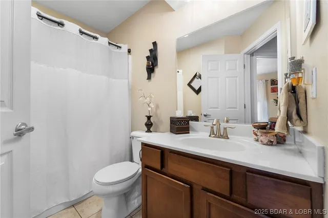 $439,000 | 112 Blackfoot Road, Four Seasons, MO 65049