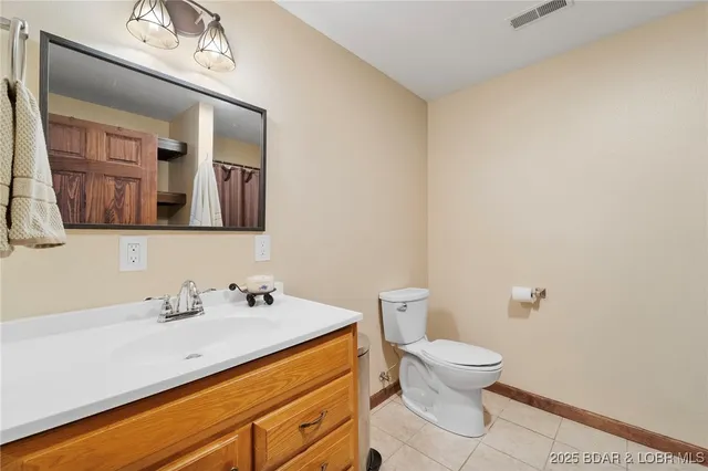 $439,000 | 112 Blackfoot Road, Four Seasons, MO 65049