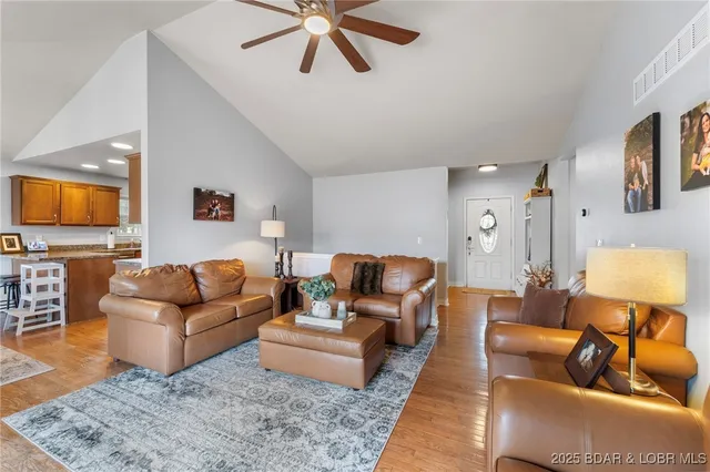 $439,000 | 112 Blackfoot Road, Four Seasons, MO 65049