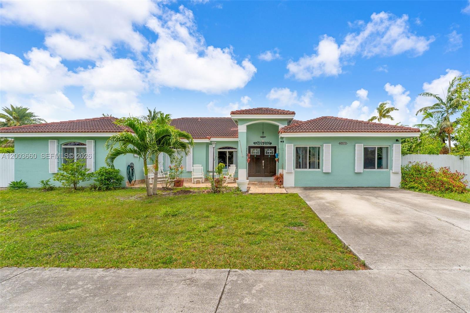 20310 Southwest 320th Street Homestead, FL 33030 - Photo 2 of 39