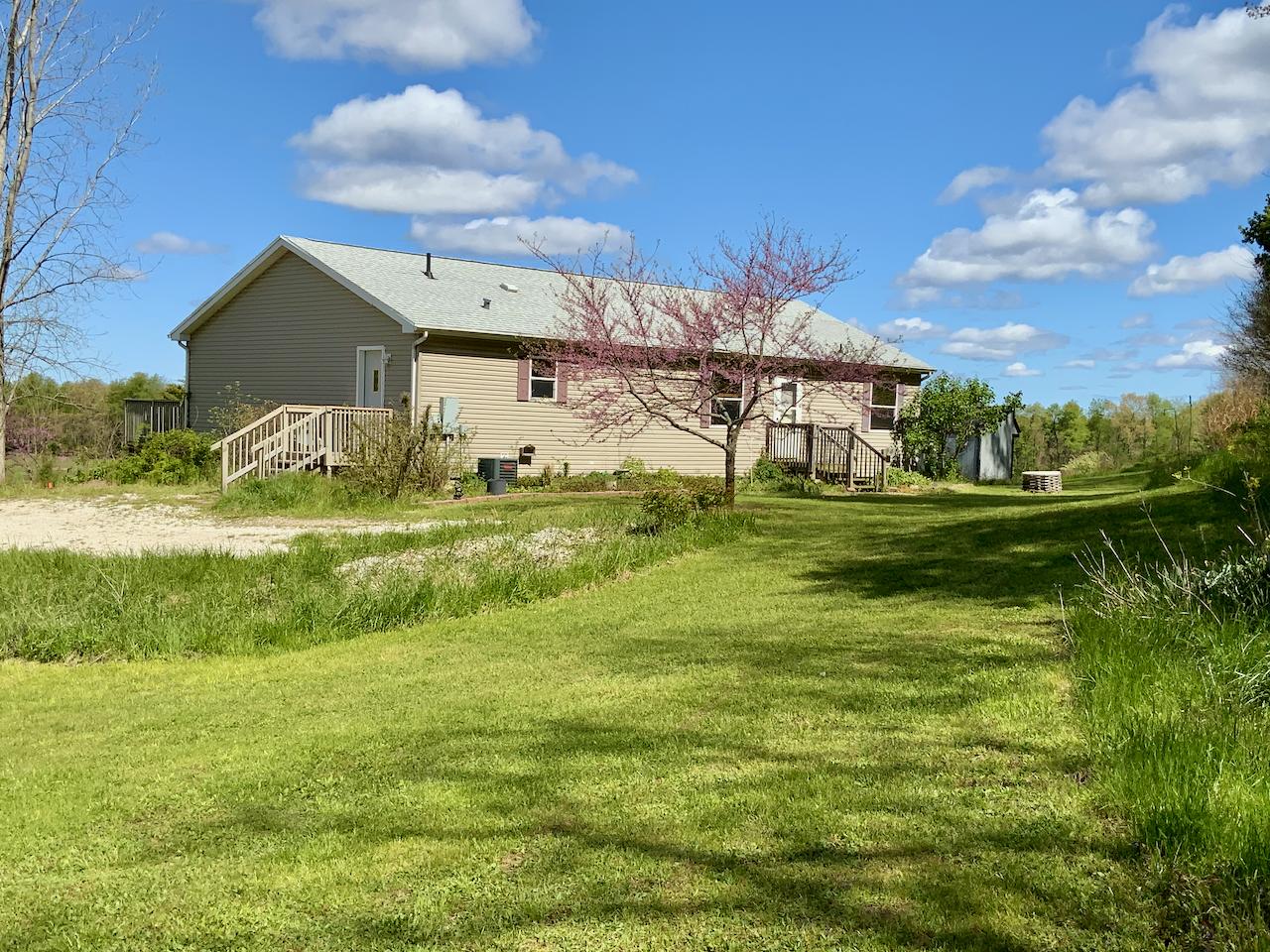 3407 Chamberlain Road Buchanan, MI 49107 - Photo 5 of 52 IMG_0303