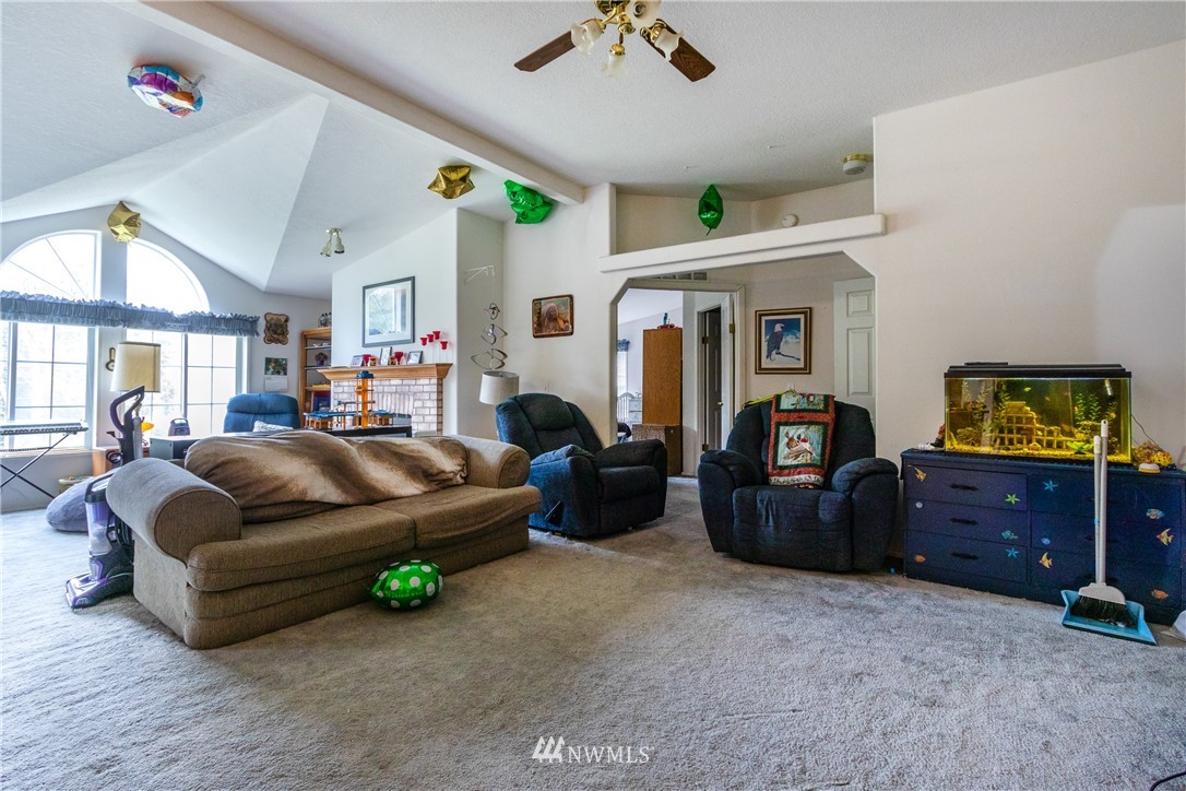 2315 Whiteman Road Southwest Lakebay, WA 98349 - Photo 10 of 37