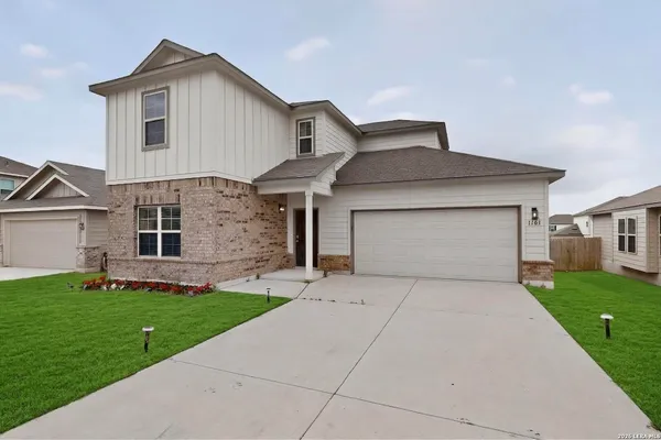 $315,000 | 1141 Amber Lake, Seguin, TX 78155