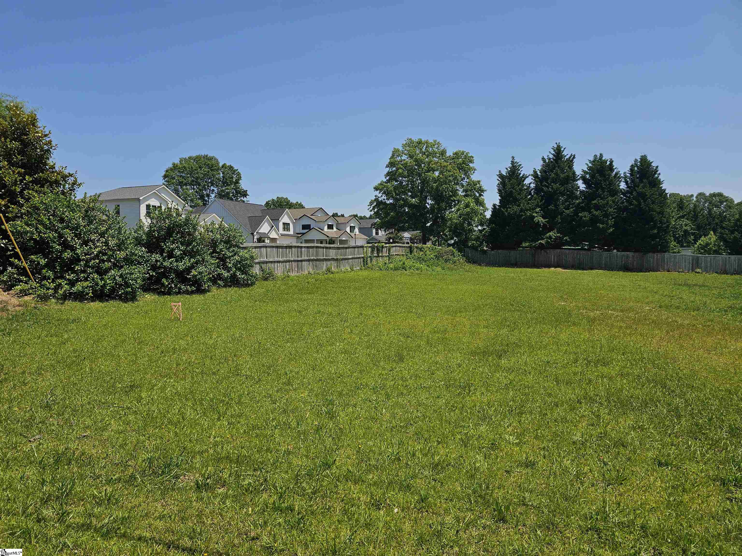 1611 Roper Mountain Road Greenville, SC 29615 - Photo 3 of 5
