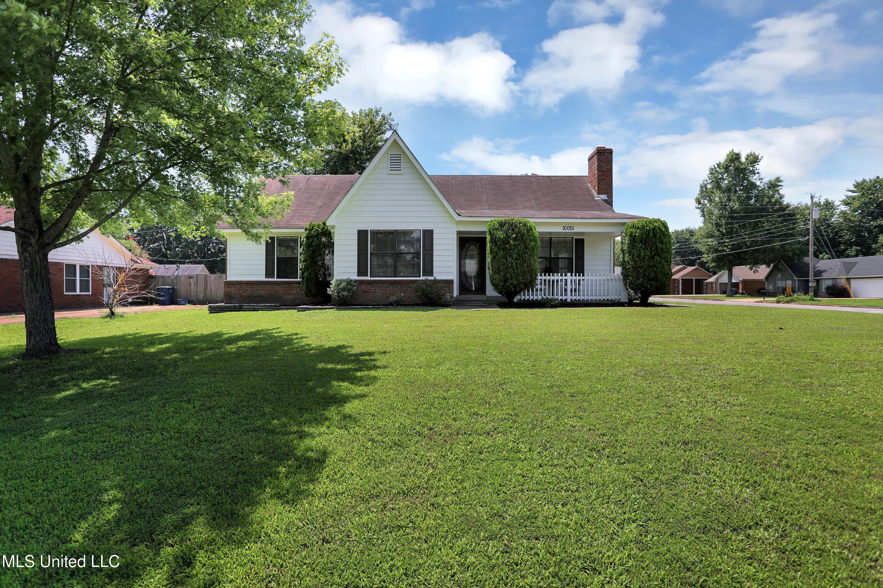10051 Goodman Road Olive Branch, MS 38654 - Photo 1 of 30 Front view