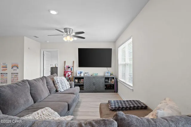 $2,000 | 4873 Shurer Lane, Panama City, FL 32404