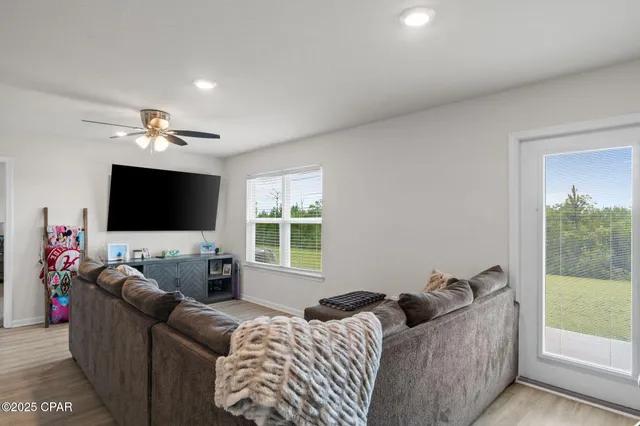 $2,000 | 4873 Shurer Lane, Panama City, FL 32404