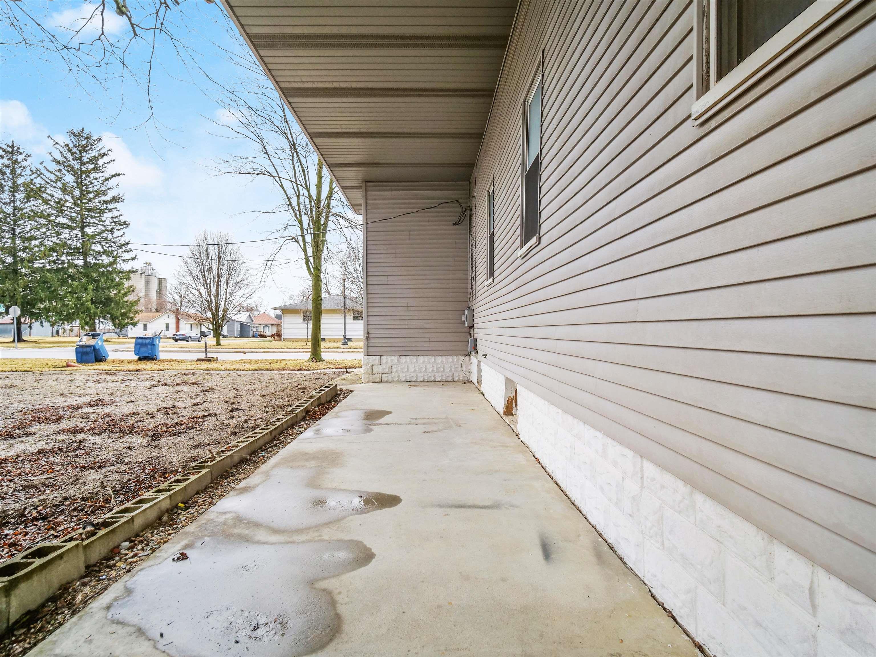 304 Main Street Monroeville, IN 46773 - Photo 4 of 25