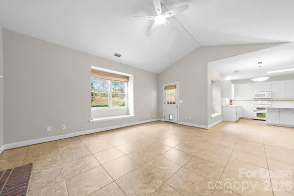 $2,900 | 214 Southern Cross Lane, Matthews, NC 28105