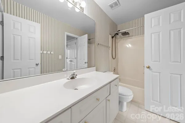 $2,900 | 214 Southern Cross Lane, Matthews, NC 28105