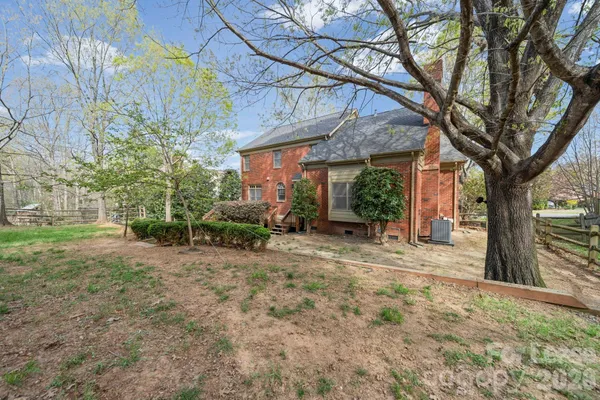 $2,900 | 214 Southern Cross Lane, Matthews, NC 28105