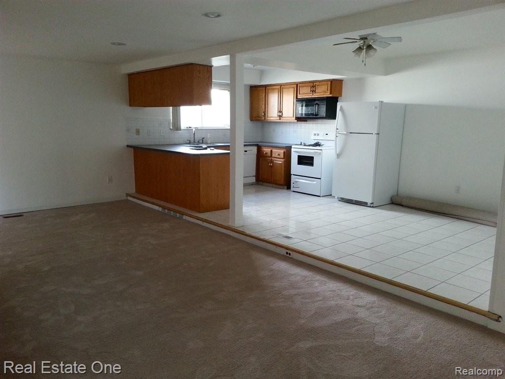 Kitchen & Nook.jpg