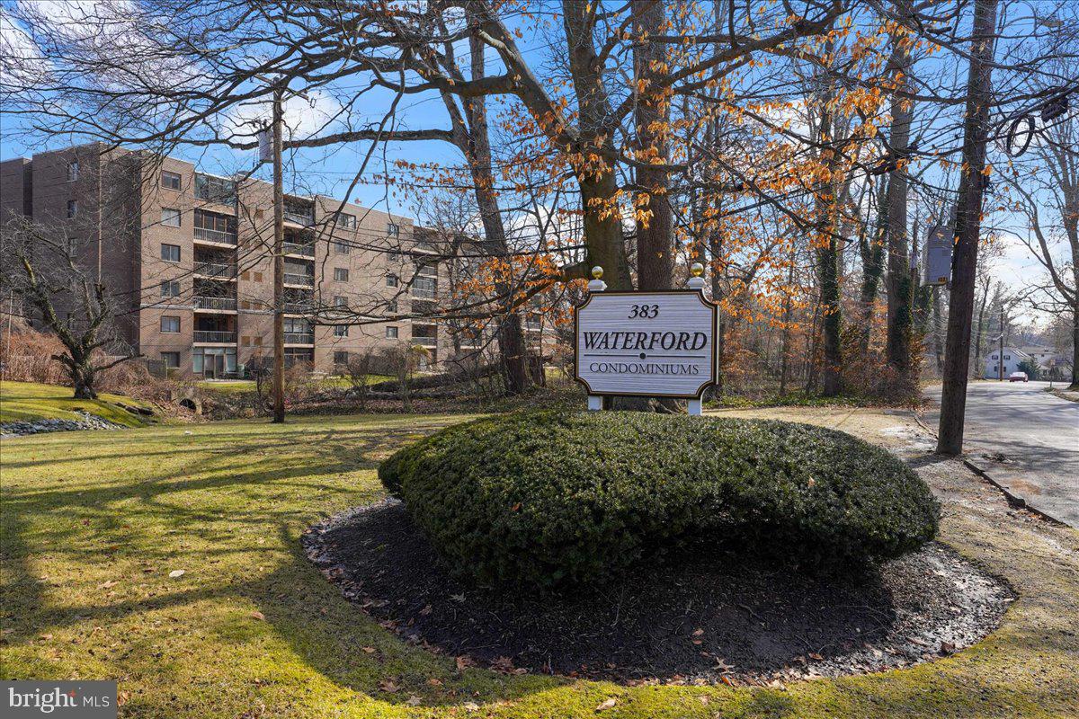 383 Lakeside Road, Unit 302 Ardmore, PA 19003 - Photo 3 of 27