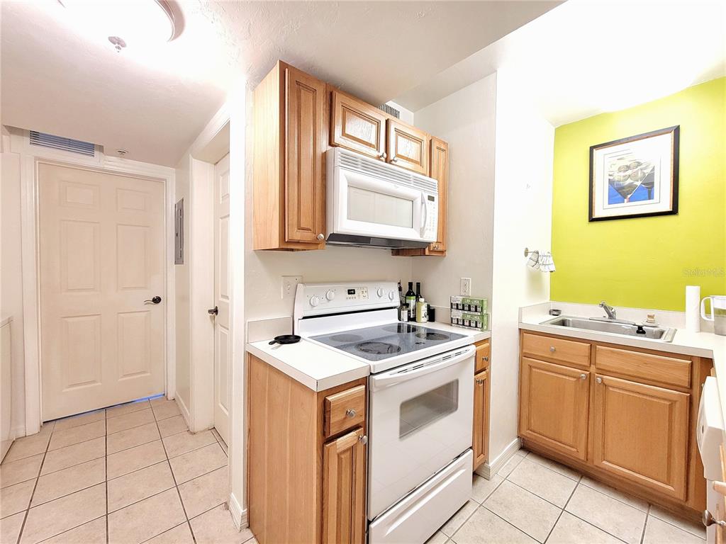 1220 Southwest 1 Avenue, Unit 209 Gainesville, FL 32601 - Photo 9 of 16