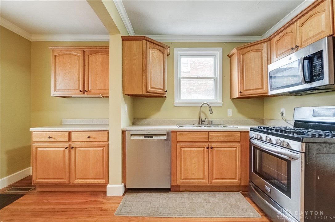 1808 Coventry Road Dayton, OH 45420 - Photo 11 of 41 Gallery Image 11