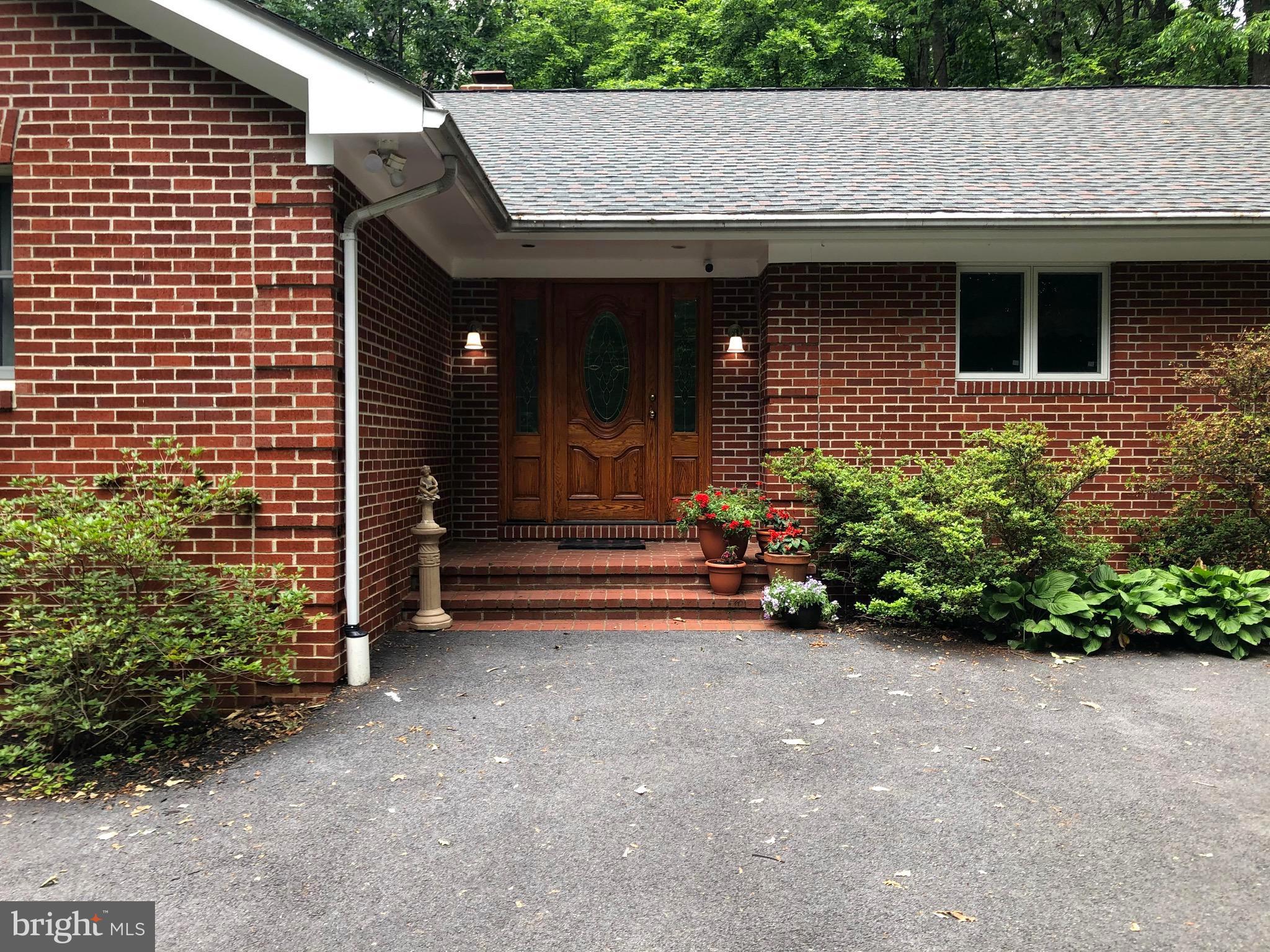 11131 Kingstead Road Damascus, MD 20872 - Photo 5 of 80 Gallery Image 5