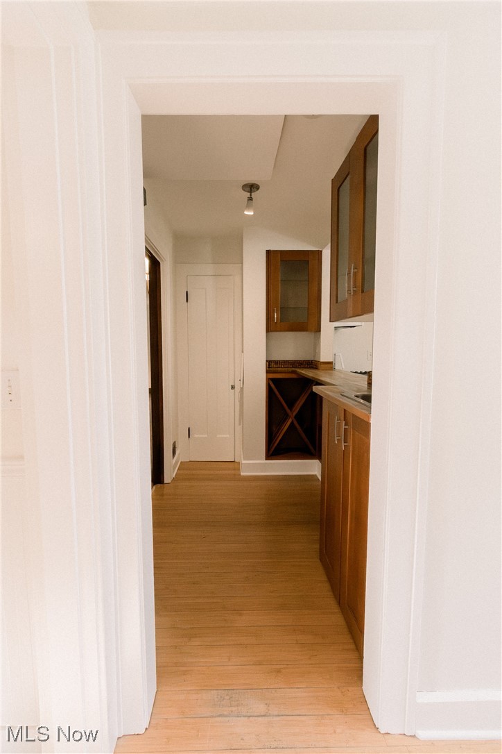 2653 Kingston Road Cleveland, OH 44118 - Photo 13 of 31 Gallery Image 13