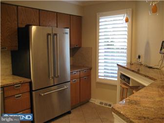 10 Llanfair Road, Unit 13 Ardmore, PA 19003 - Photo 3 of 10 Kitchen