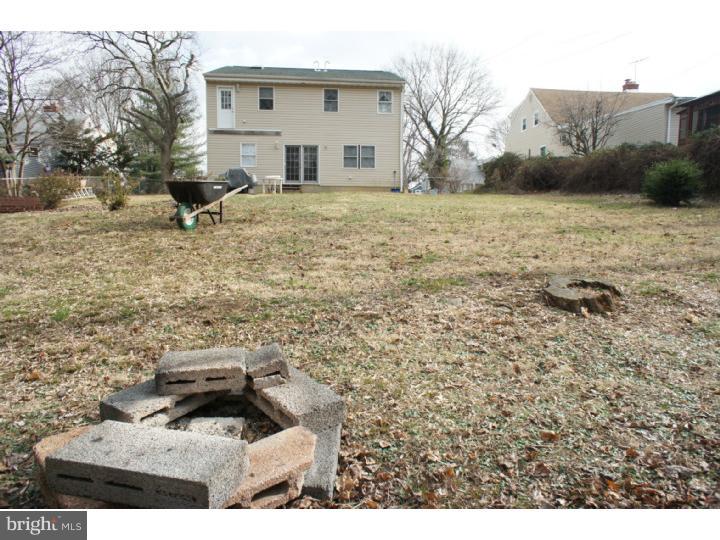 9354 Annapolis Road Philadelphia, PA 19114 - Photo 20 of 21 Back Yard