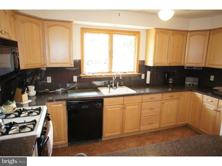 9354 Annapolis Road Philadelphia, PA 19114 - Photo 3 of 21 Kitchen