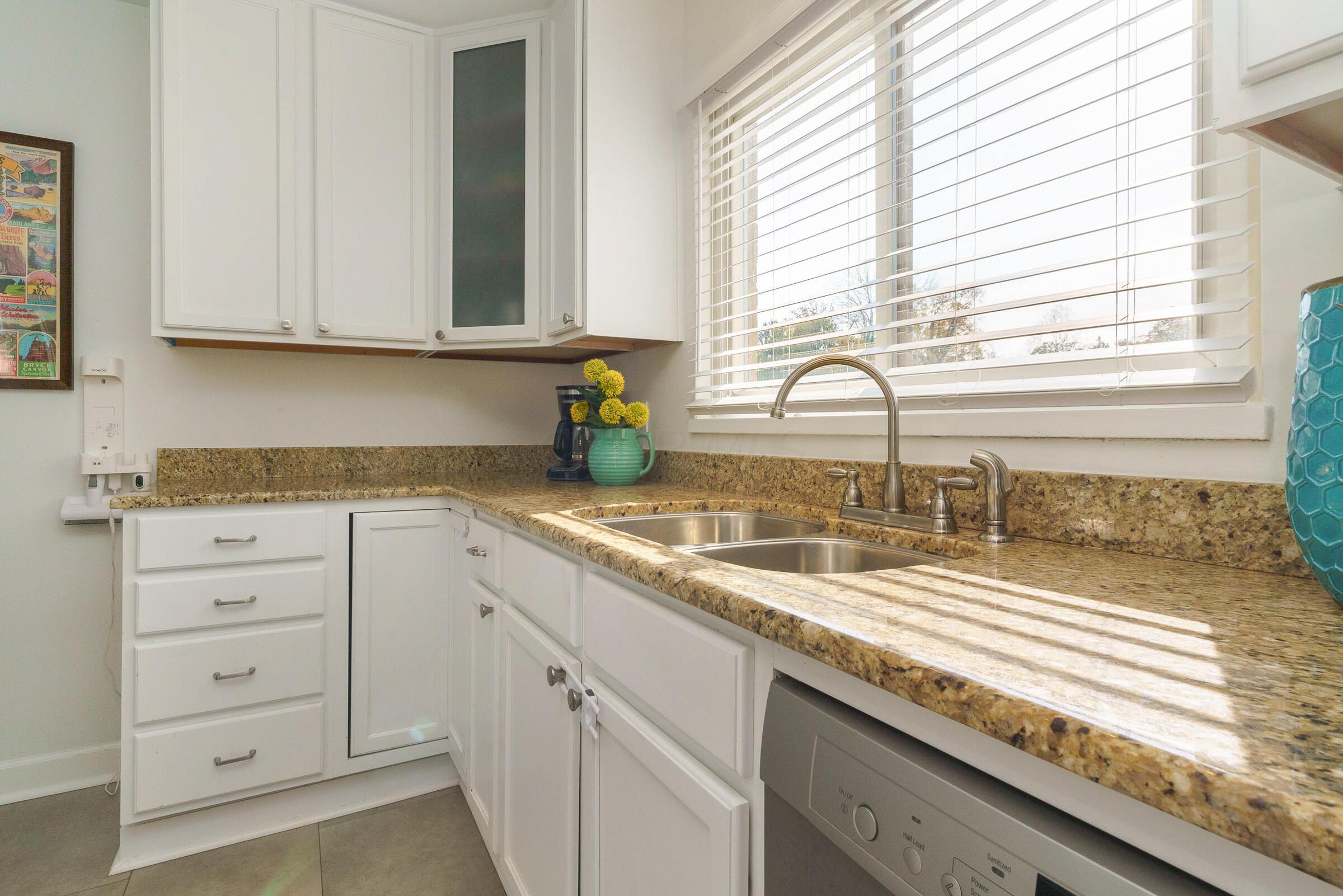 2032 Jervis Road Columbus, OH 43221 - Photo 13 of 34 2032 Jervis Rd-14