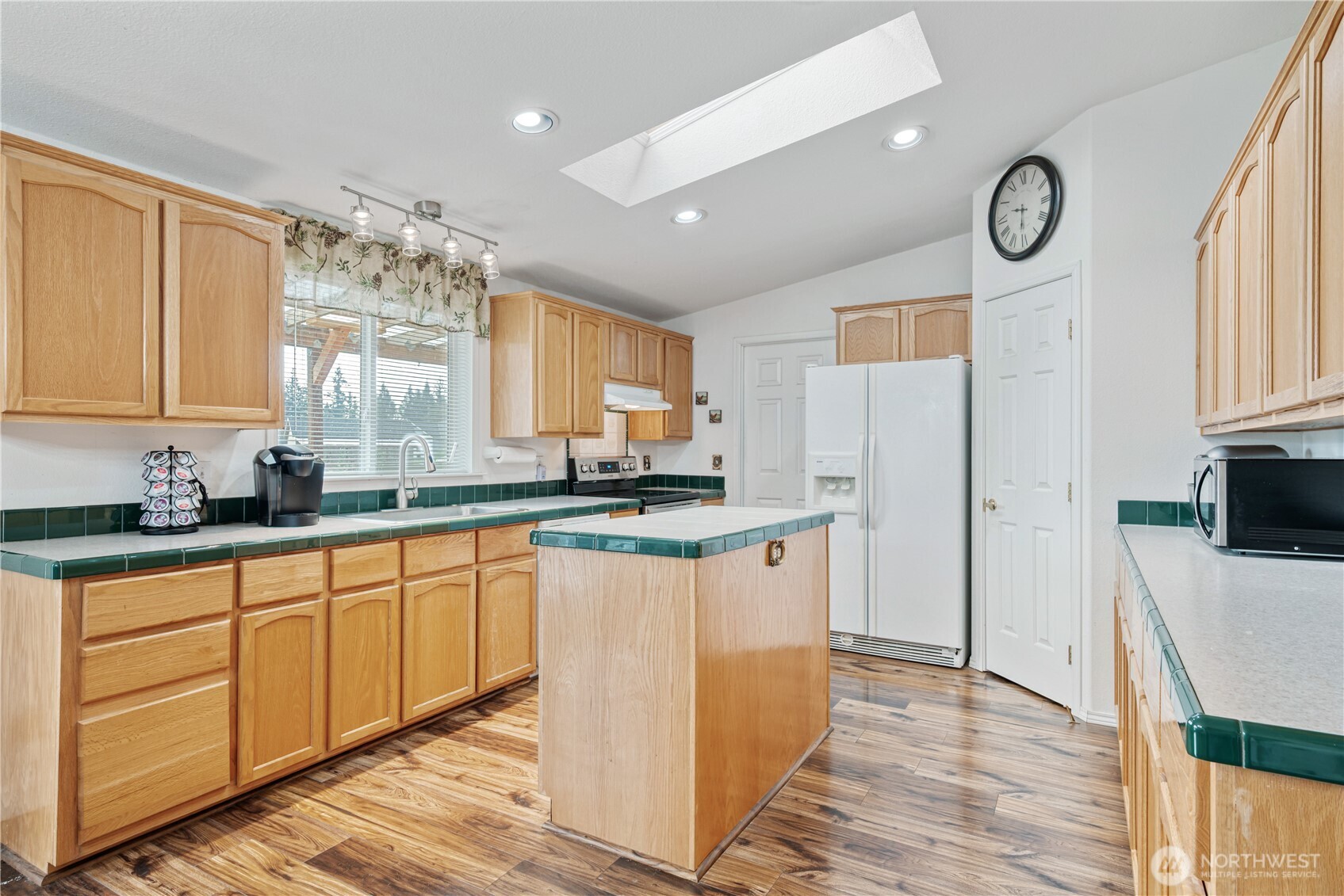 200 Studebaker Road Castle Rock, WA 98611 - Photo 7 of 39