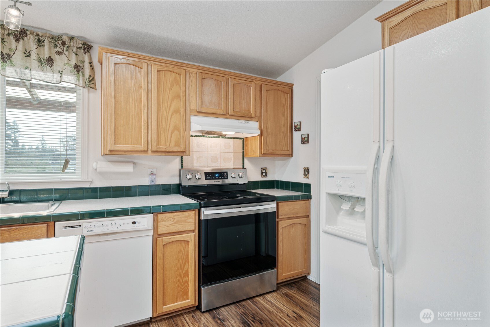 200 Studebaker Road Castle Rock, WA 98611 - Photo 9 of 39