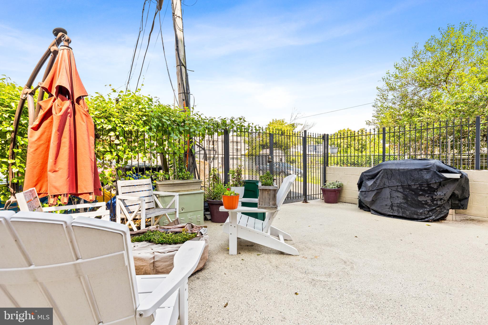 245 15th Street Southeast, Unit 105 Washington, DC 20003 - Photo 20 of 29 a view of outdoor space with seating area