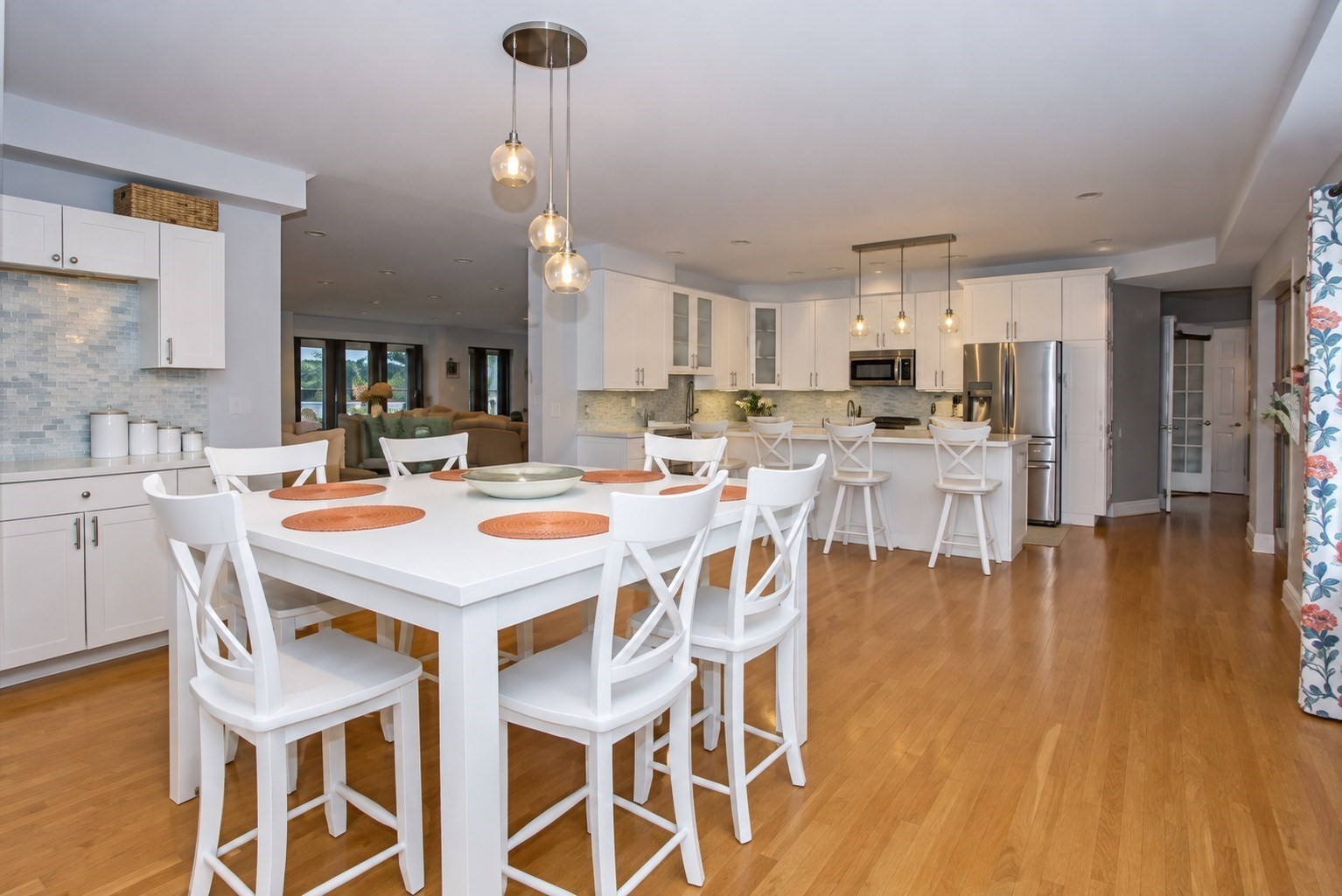 84 Spring Street Wakefield, MA 01880 - Photo 4 of 35 Gallery Image 4