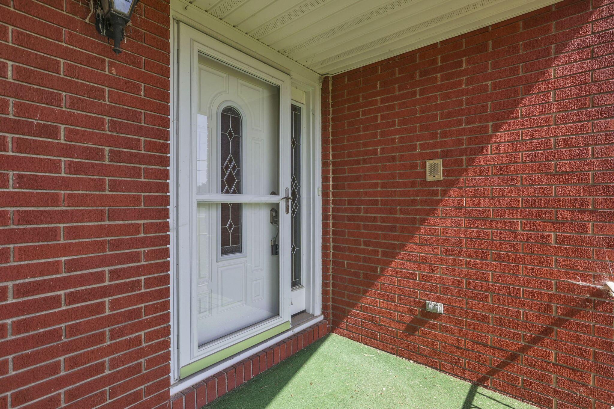 19 Kirby Road Southeast Heath, OH 43056 - Photo 5 of 58 5-web-or-mls-0V3A1927 - Copy
