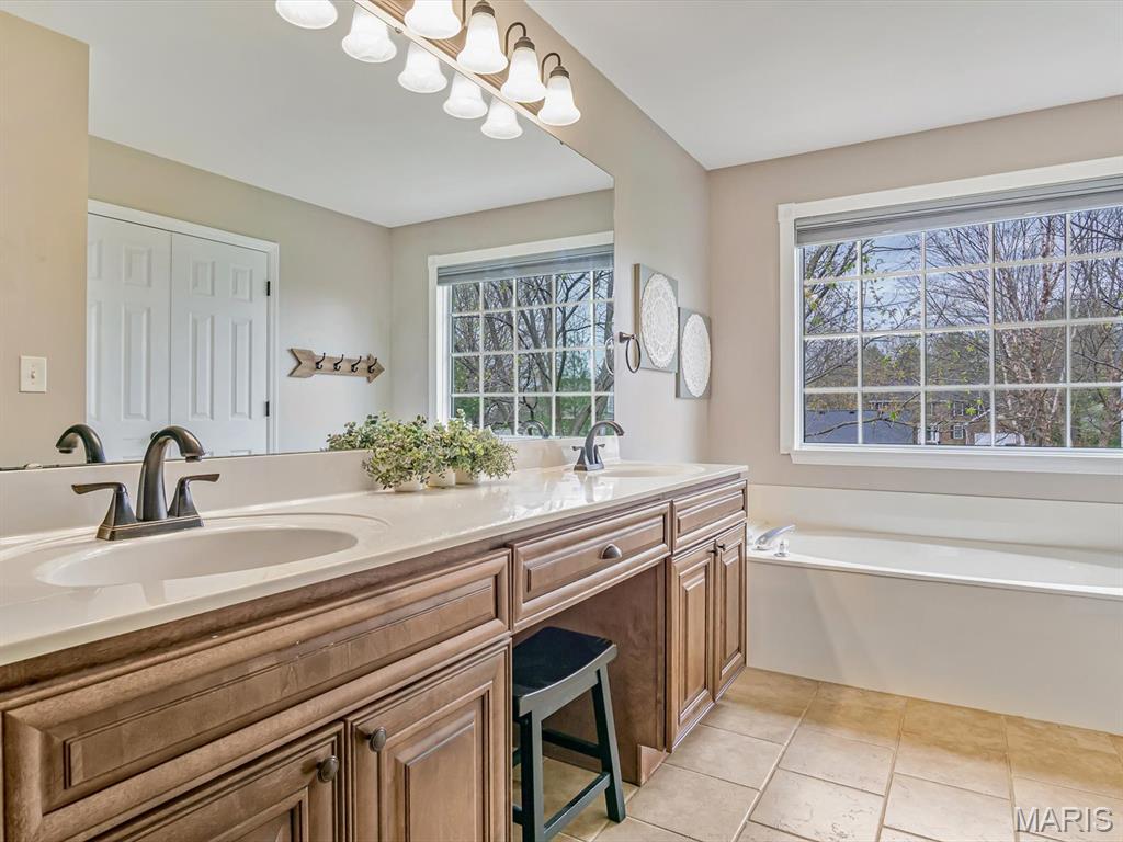 425 Deer Creek Road O'Fallon, IL 62269 - Photo 27 of 36 Gallery Image 27