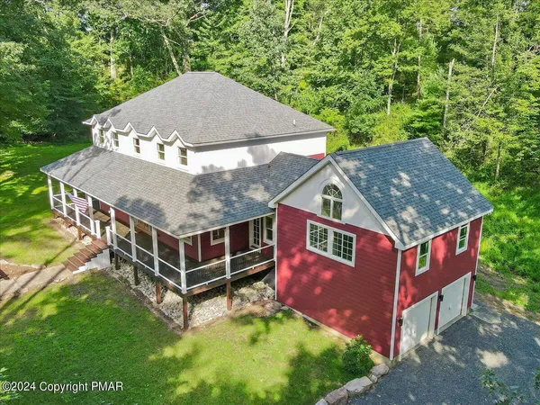 $699,800 | 333 Merwinsburg Road, Effort, PA 18330