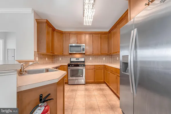$304,900 | 235 Masterson Court, Ewing, NJ 08618