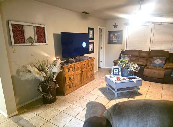 $299,495 | 372 County Road 107, Roby, TX 79543