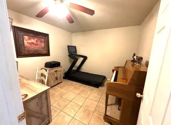 $299,495 | 372 County Road 107, Roby, TX 79543