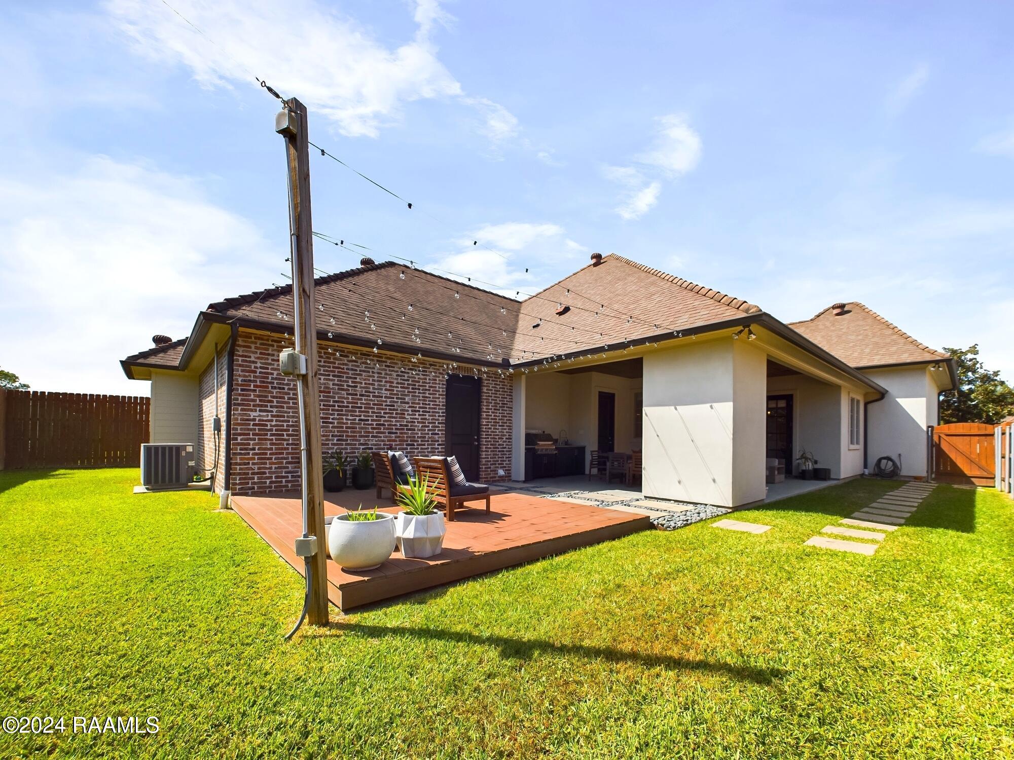109 Ballantre Road Lafayette, LA 70503 - Photo 42 of 50 CAM04252G0-PR0016-STILL036