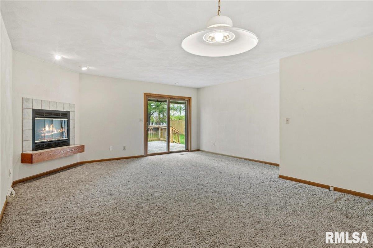 323 Bellerive Road Springfield, IL 62704 - Photo 9 of 25 Gallery Image 9