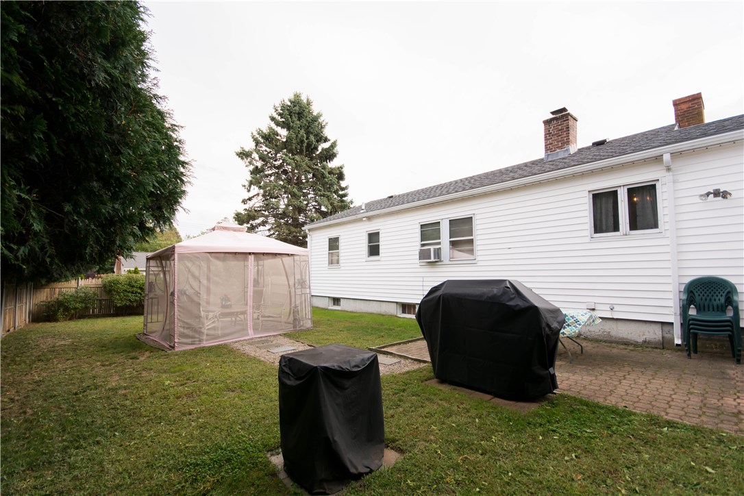 24 Rockwood Road Middletown, RI 02842 - Photo 22 of 25 24 Rockwood Road Middletown, RI