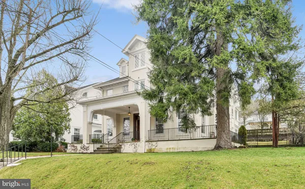 $525,000 | 1811 Mahantongo Street, Pottsville, PA 17901