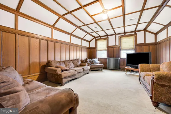 $525,000 | 1811 Mahantongo Street, Pottsville, PA 17901