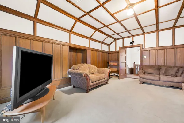 $525,000 | 1811 Mahantongo Street, Pottsville, PA 17901