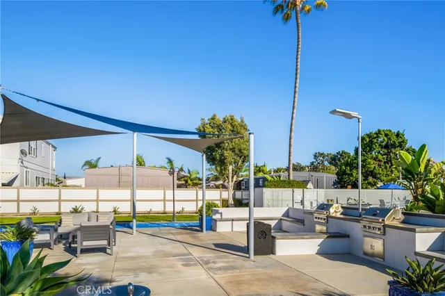 $938,000 | 11 Saratoga, Newport Beach, CA 92660
