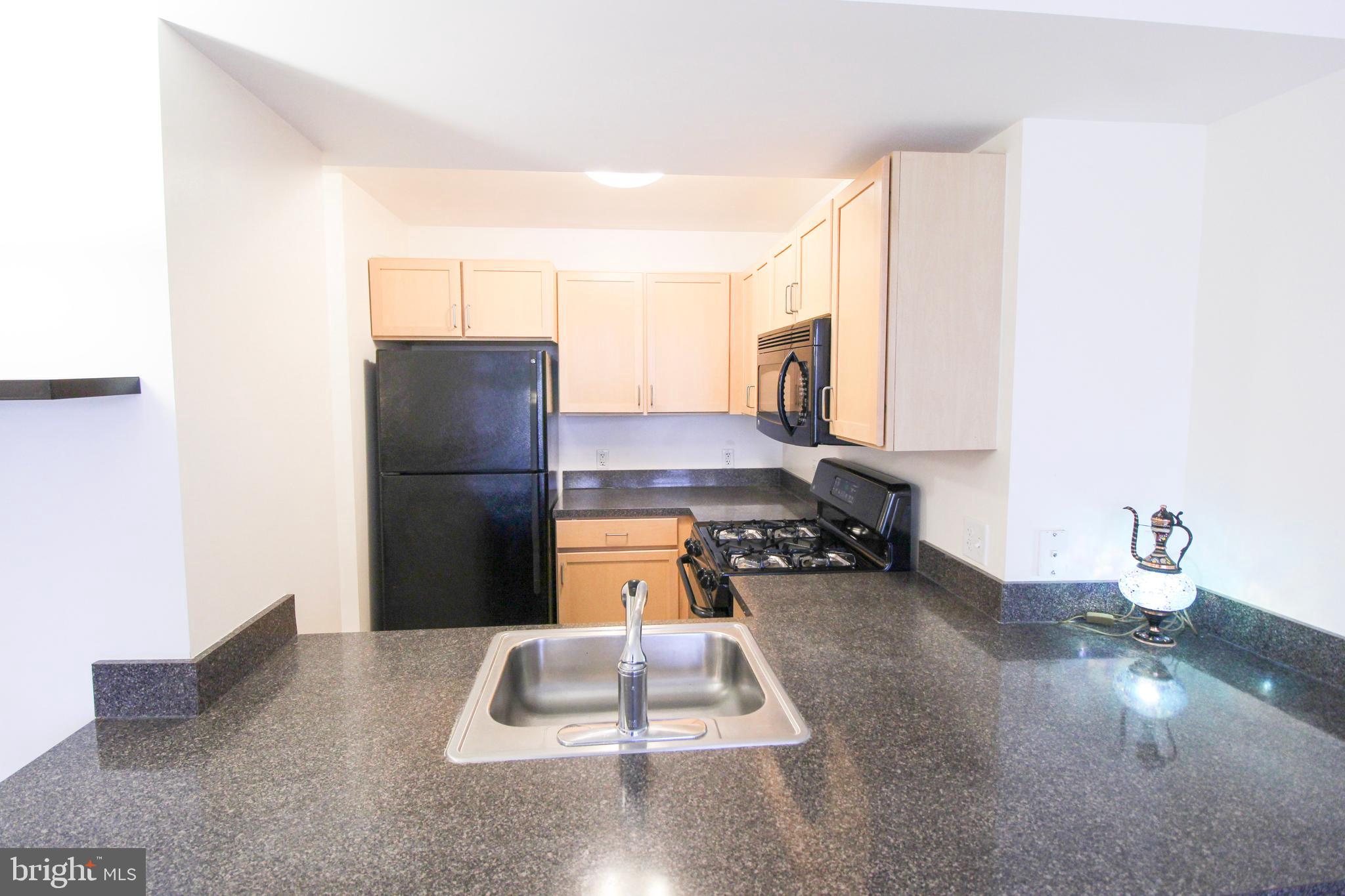 800 4th Street Southwest, Unit N203 Washington, DC 20024 - Photo 13 of 33