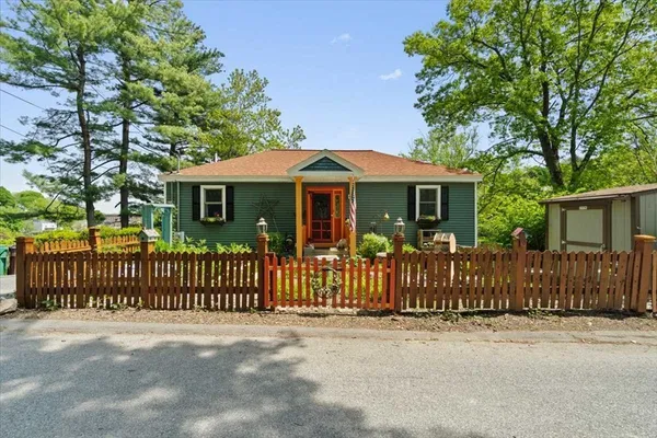 $699,999 | 212 Grove Street, Clinton, MA 01510