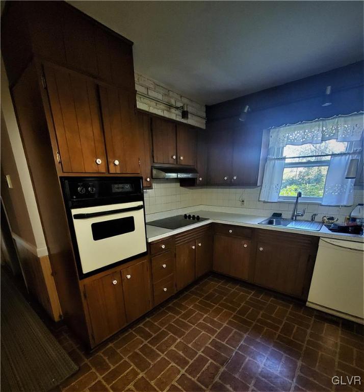 1811 Meadows Road Hellertown, PA 18055 - Photo 7 of 19 Gallery Image 7